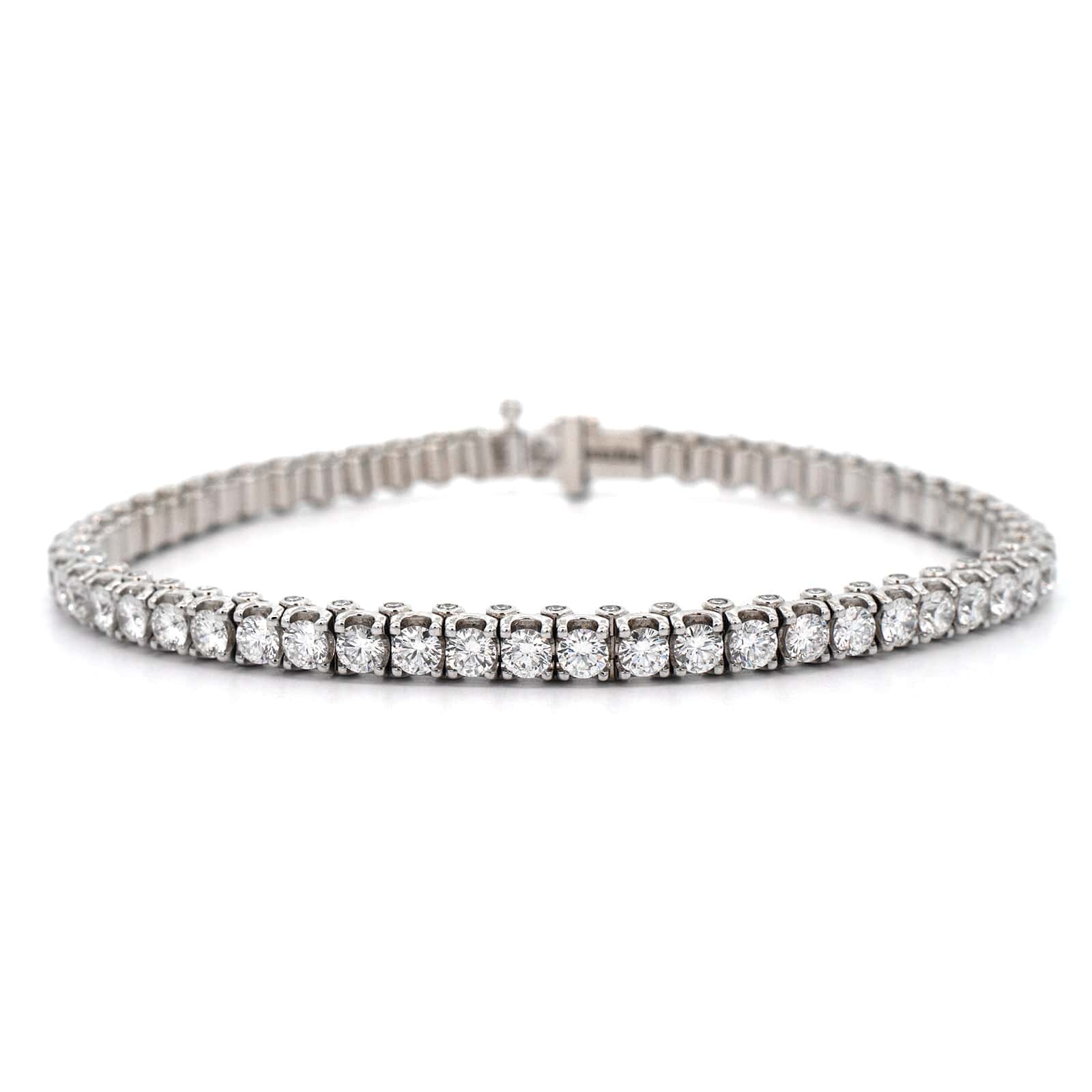 18K White Gold Prong Set Diamond Tennis Bracelet - Image 4