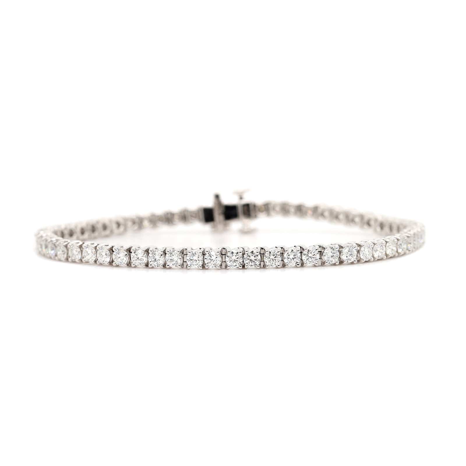18K White Gold Diamond Tennis Bracelet - Image 4