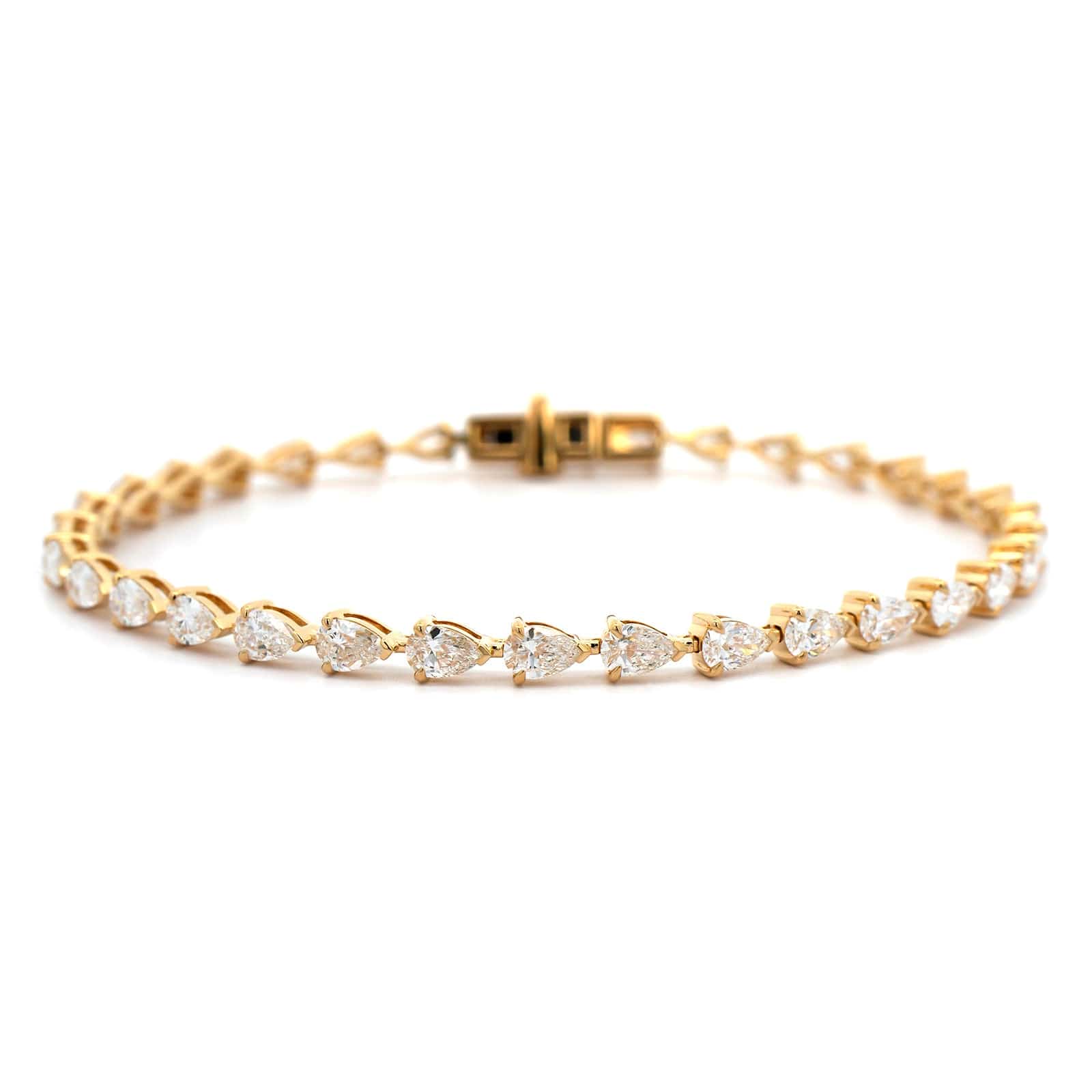 18K Yellow Gold Pear Shaped Diamond Tennis Bracelet - Image 4