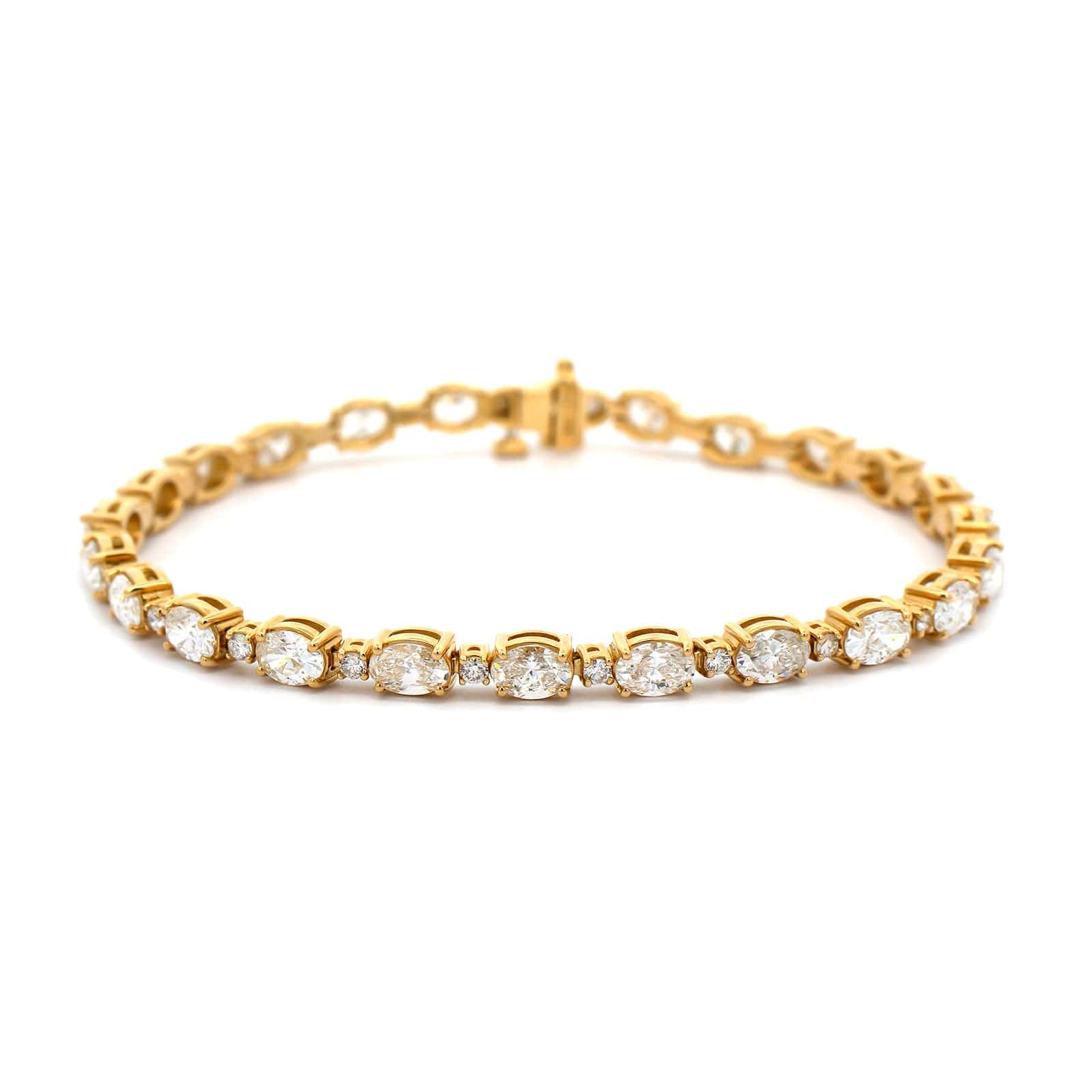 18K Yellow Gold Round and Oval Diamond Tennis Bracelet - Image 4