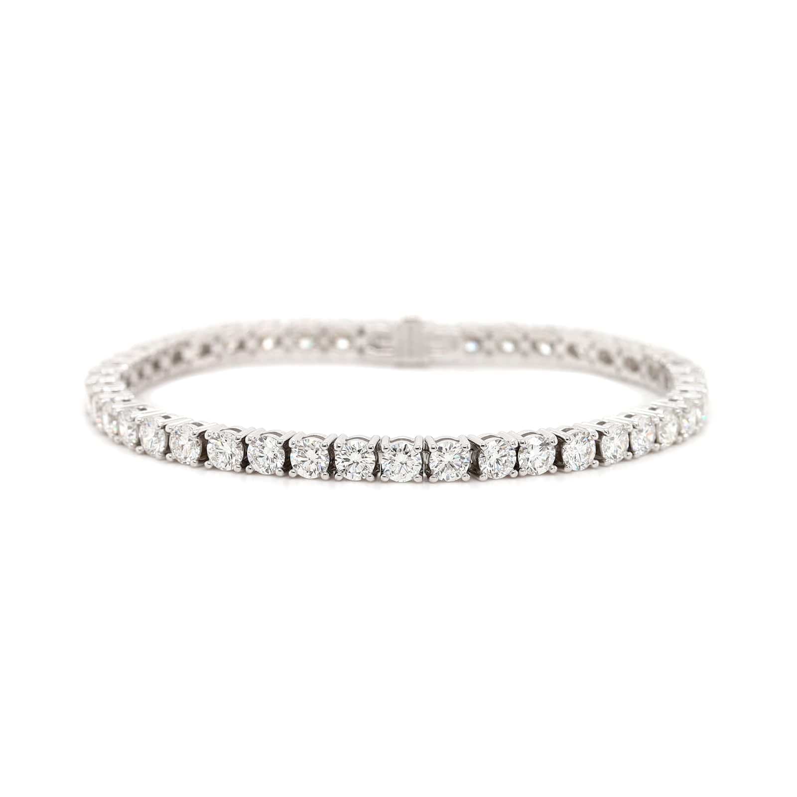18K White Gold 4 Prong Diamond Tennis Bracelet - Image 4