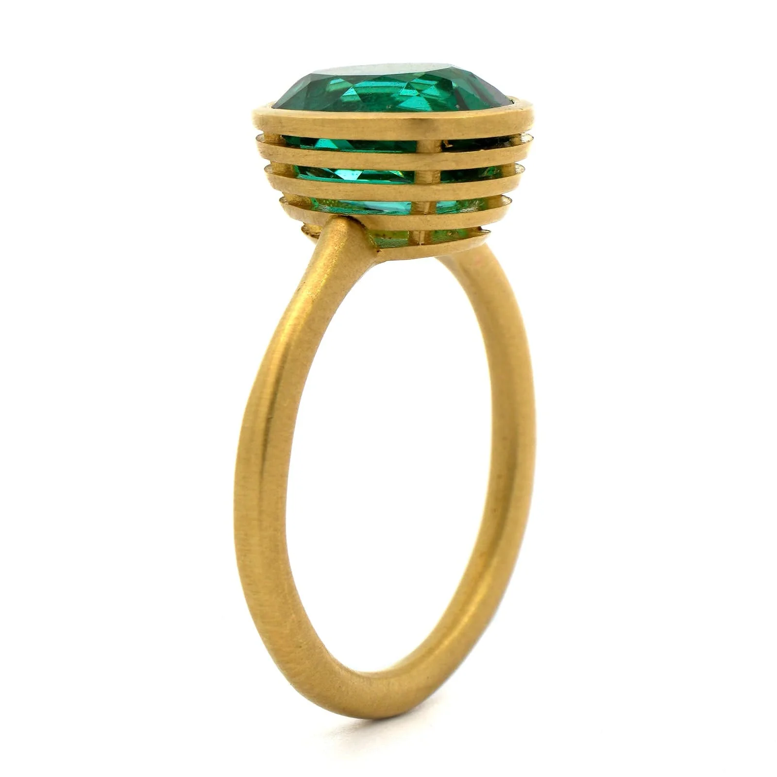 18K Yellow Gold Green Tourmaline Ring - Image 2