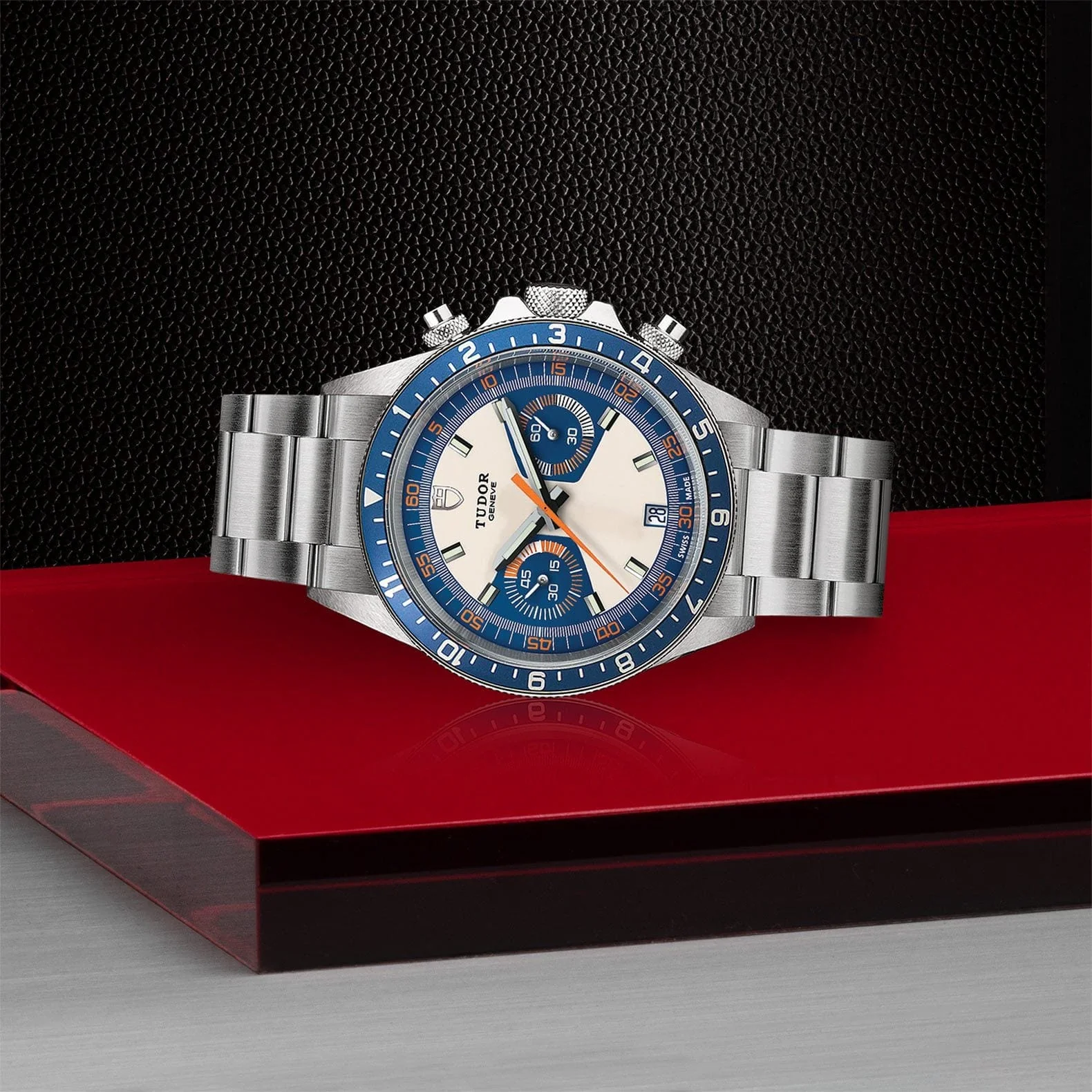 TUDOR Heritage Chrono Blue Steel M70330B-0004 - Image 3