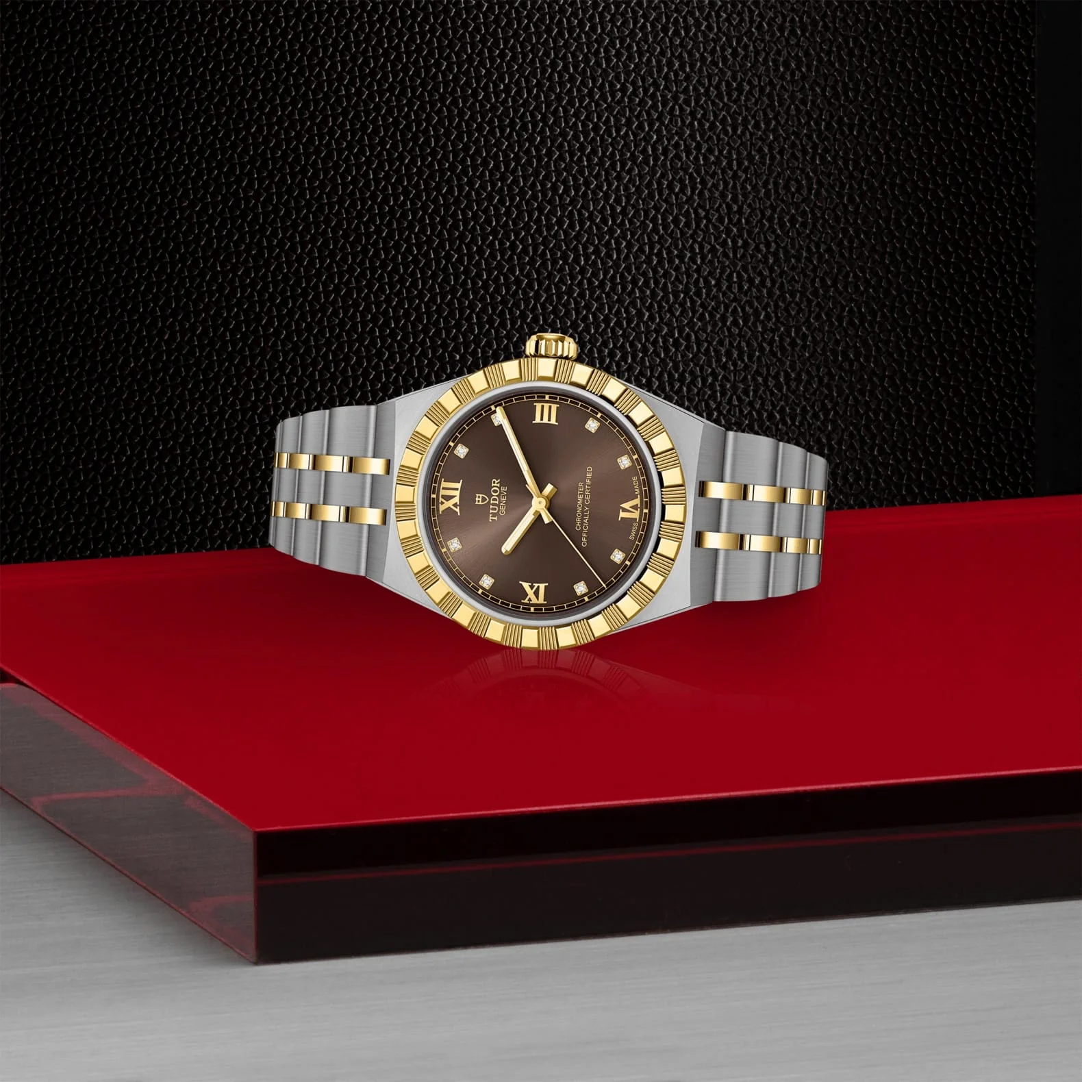 TUDOR Royal 30mm Steel and Yellow Gold M2830A1A3-0001 - Image 3