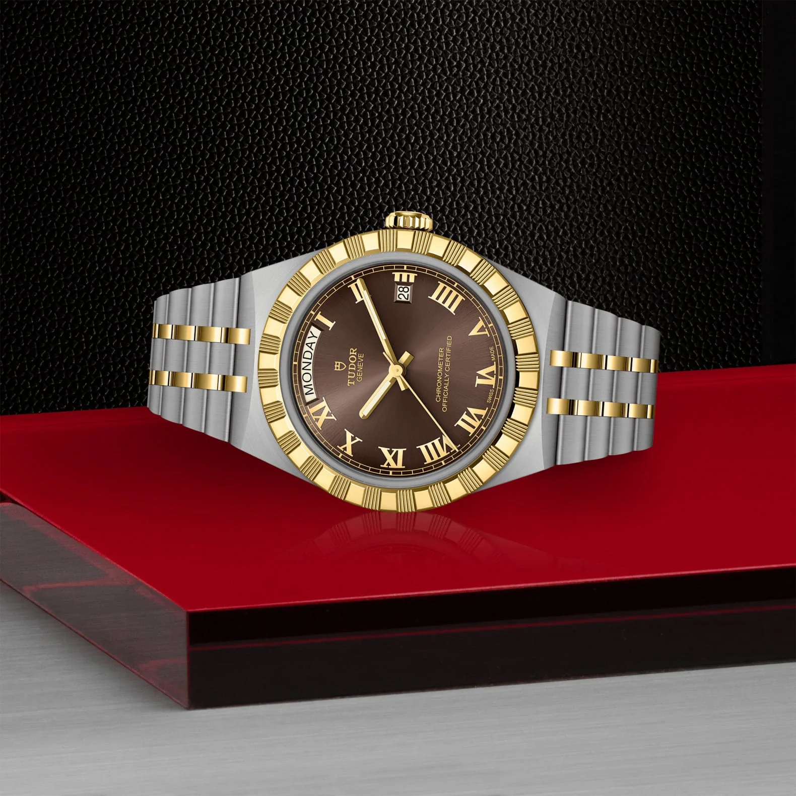TUDOR Royal 40mm Steel and Yellow Gold M2840D1A3-0001 - Image 3