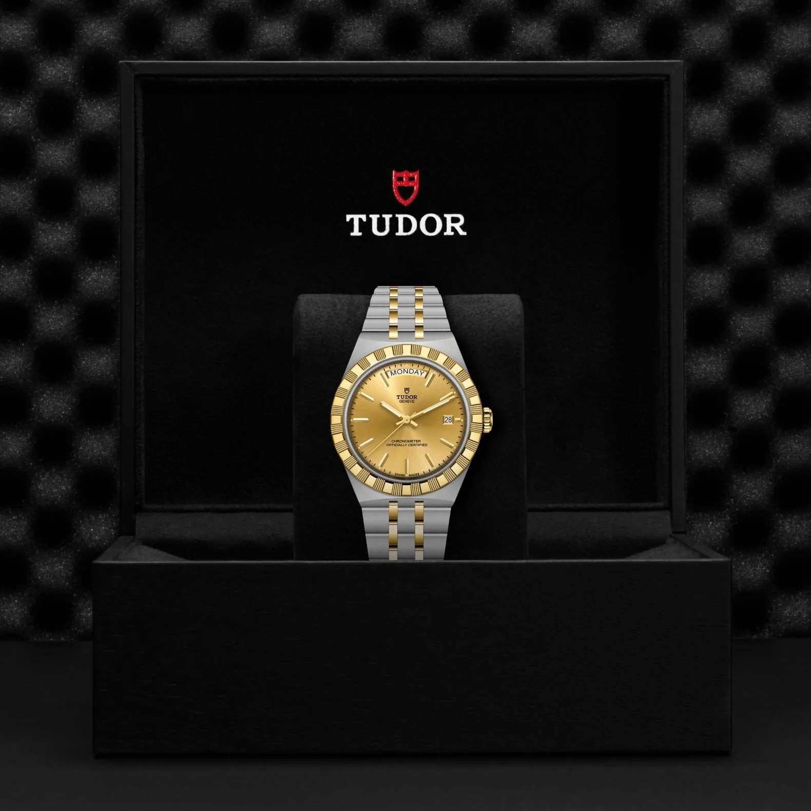 TUDOR Royal 40mm Steel and Yellow Gold M2840D1A3-0002 - Image 4