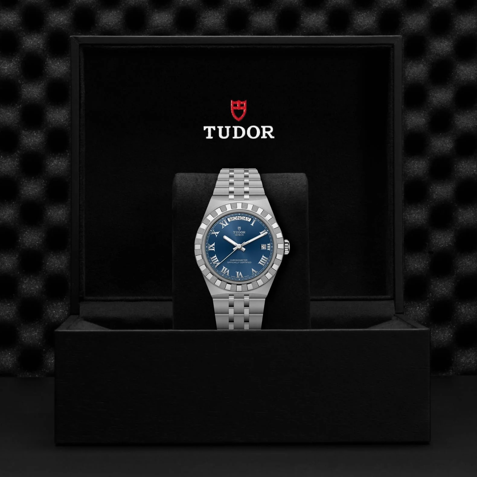 TUDOR Royal 40mm Steel M2840D1A0-0002 - Image 4