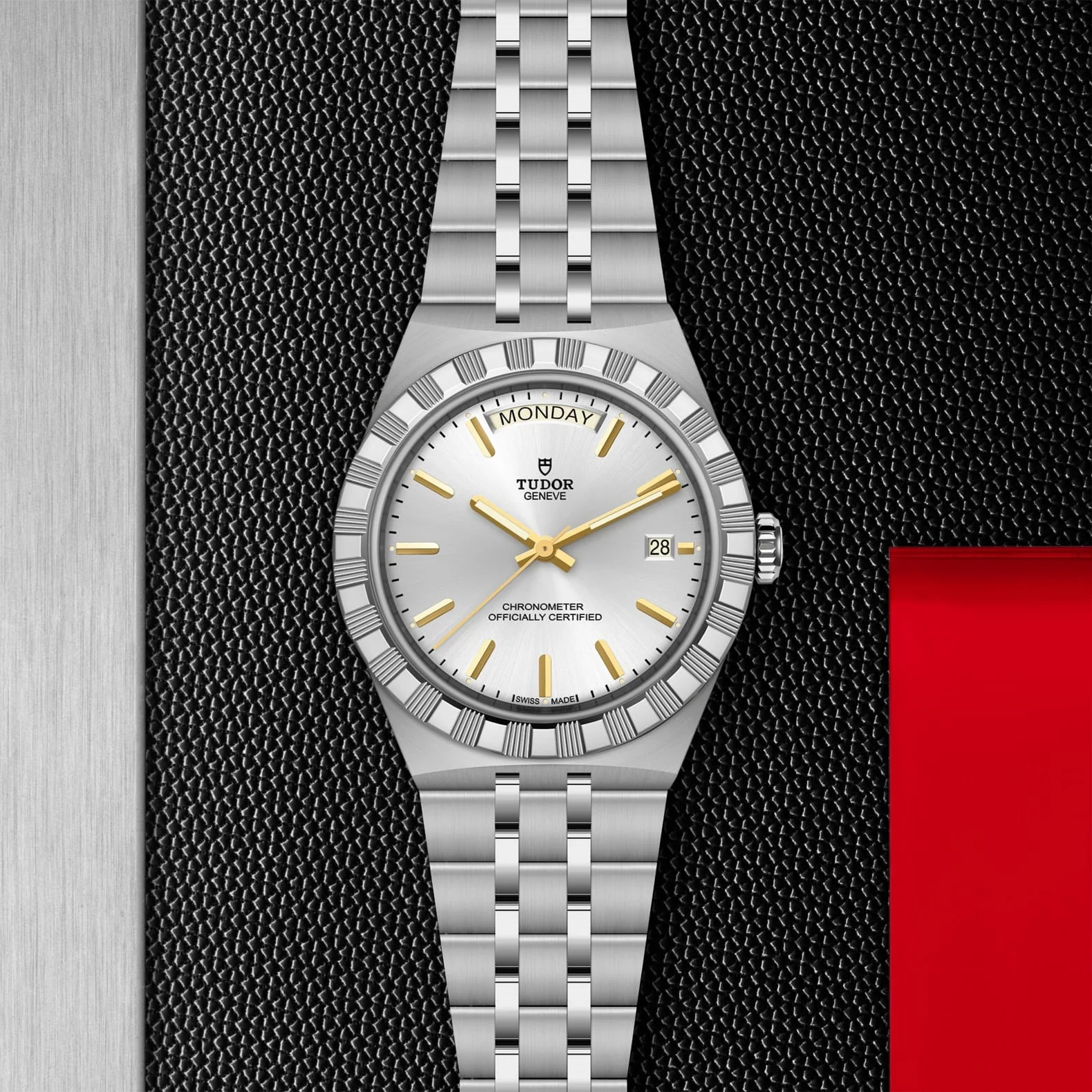 TUDOR Royal 40mm Steel M2840D1A0-0004 - Image 2