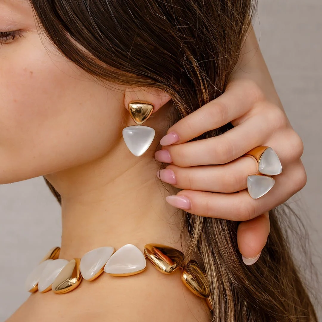 Vhernier 18K Rose Gold Rock Crystal and Mother of Pearl Drop Earrings - Image 2