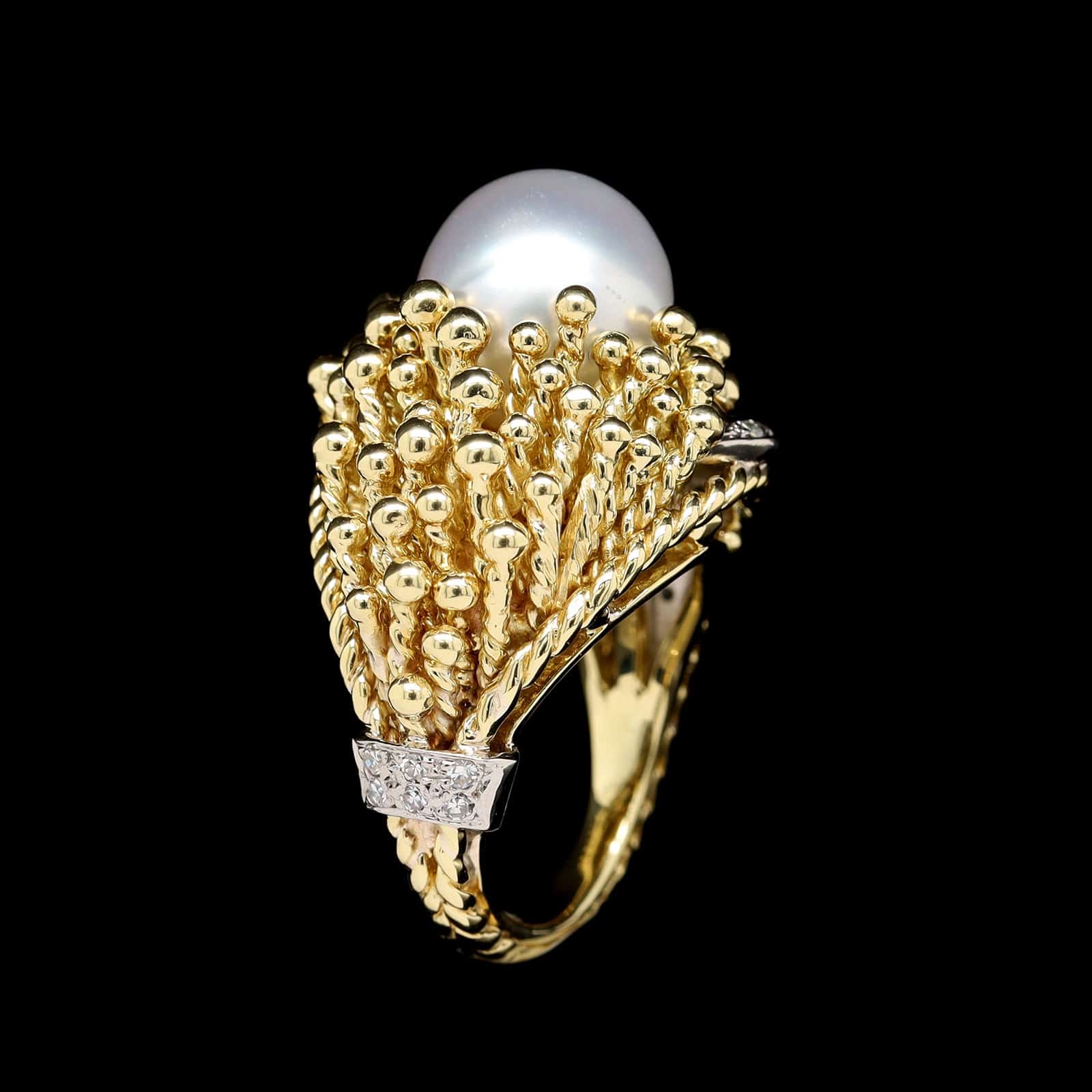 Vintage 18K Two-tone Gold Estate Cultured Pearl and Diamond Ring - Image 3